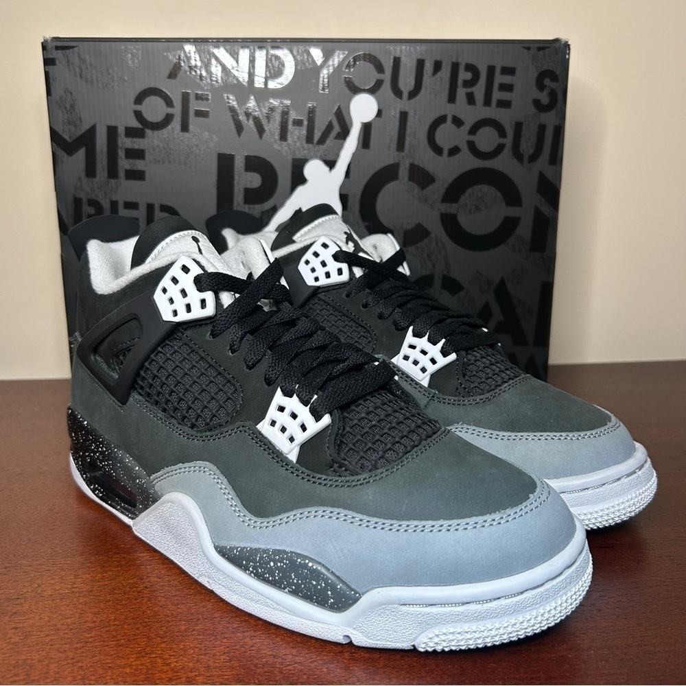 SOLD Jordan | Nike Air Jordan 4 Retro Fear 2024 (8 Men's / 9.5 Women's) - Picture 11 of 12